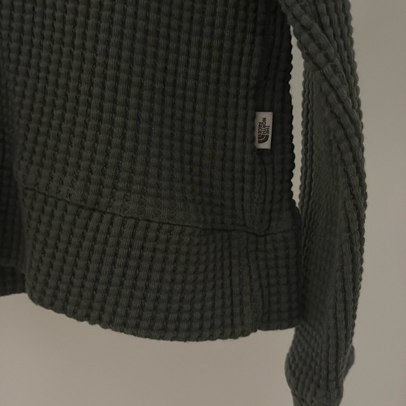 The North Face Sweater - Picture 2 of 5